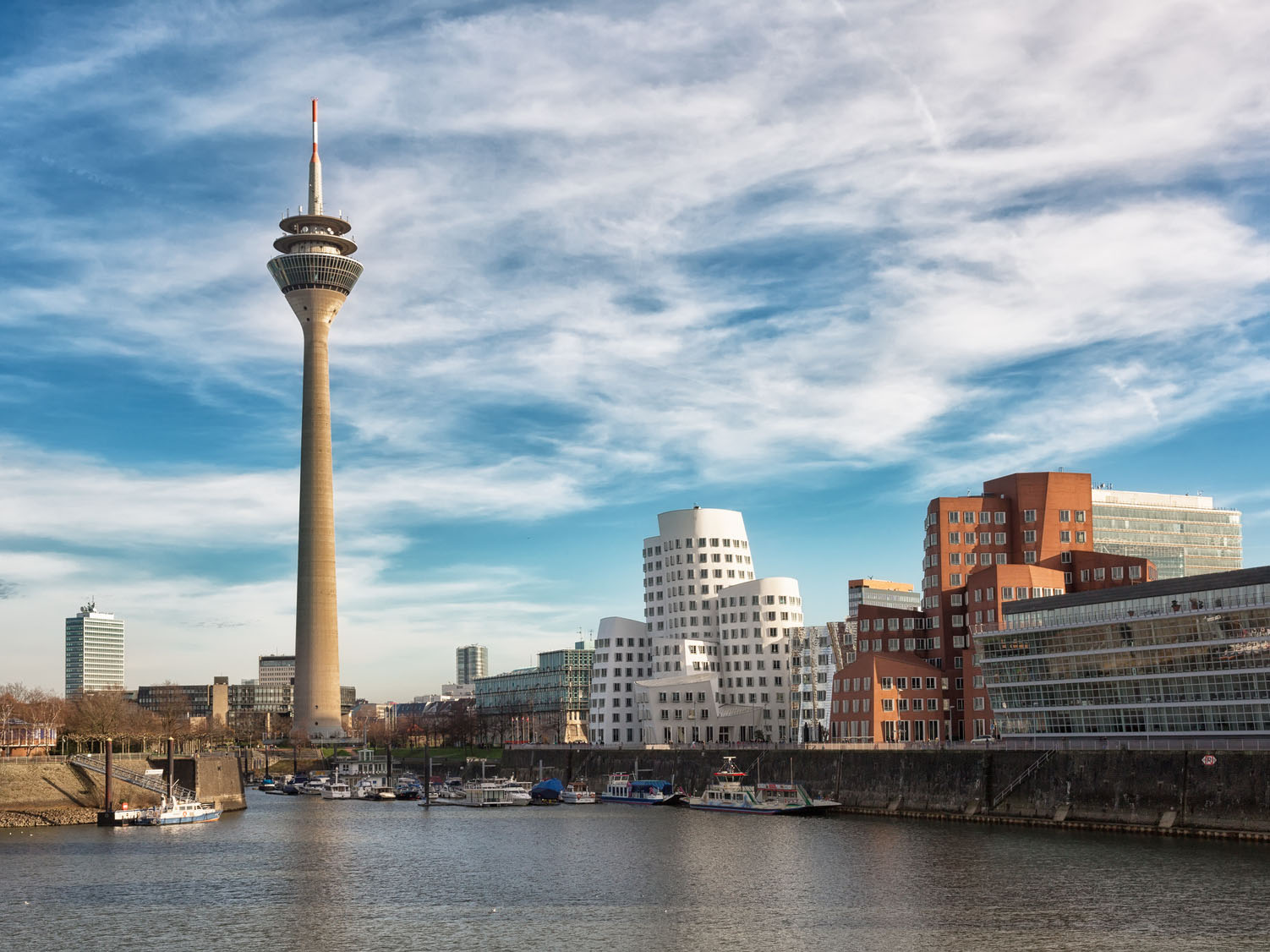 Dusseldorf_Fotolia_100417951_Subscription_Monthly_M_800x600.jpg